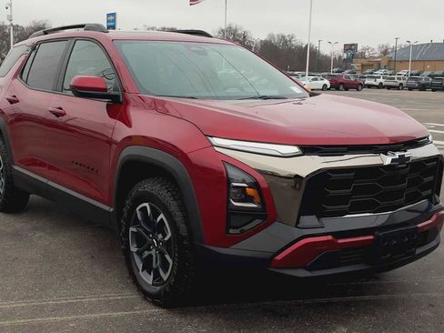 Used 2026 Chevrolet Equinox ACTIV w/ Convenience Package III image 8