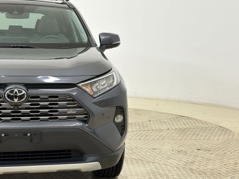 Used 2020 Toyota RAV4 Limited AWD/4WD image 19
