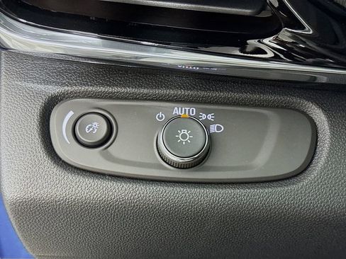 New 2025 Buick Envista Sport Touring w/ Convenience I Package image 10