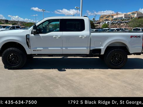Used 2026 Ford F250 Lariat w/ FX4 Off-Road Package AWD/4WD image 2