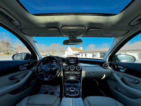 Used 2018 Mercedes-Benz C 300 4MATIC Sedan image 28