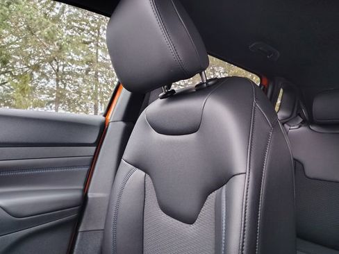 New 2026 Jeep Compass Latitude image 26