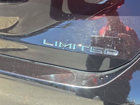 Used 2019 Toyota Avalon Limited w/ Advanced Safety Package FWD image 6