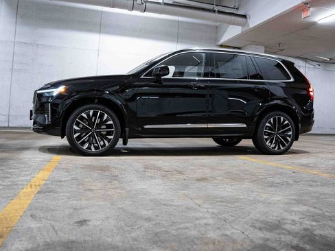 New 2026 Volvo XC90 T8 Plus image 3