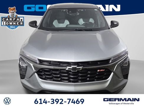 Used 2025 Chevrolet Trax RS w/ Driver Confidence Package image 3