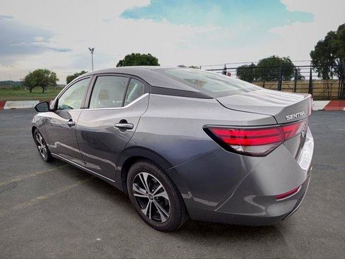 Used 2023 Nissan Sentra SV FWD image 4