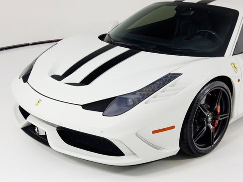 Used 2014 Ferrari 458 Speciale Coupe image 57