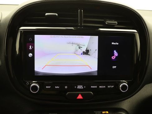 Used 2023 Kia Soul S FWD image 21