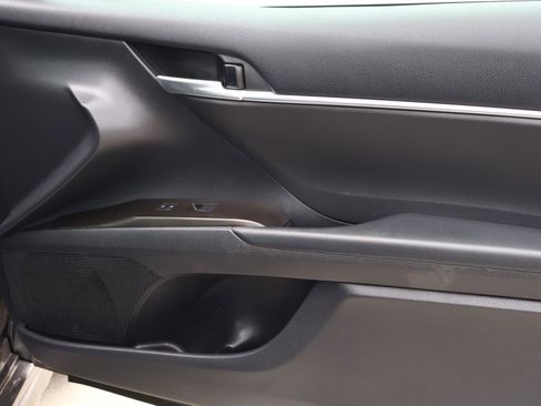 Used 2024 Toyota Camry SE FWD image 15