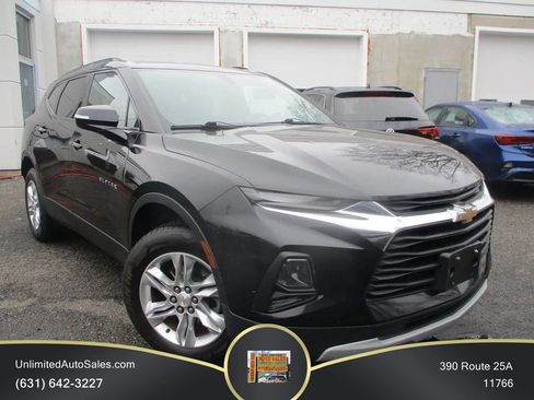 Used 2020 Chevrolet Blazer LT FWD image 1