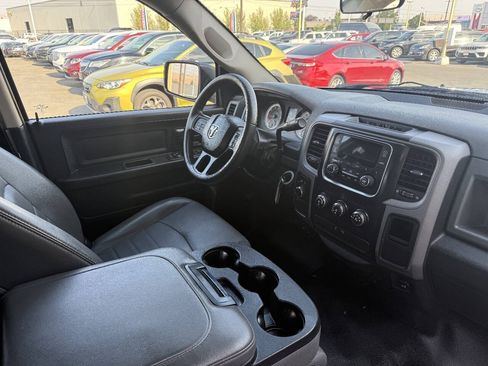 Used 2015 RAM 1500 ST AWD/4WD image 9