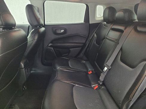 Used 2018 Jeep Compass Limited w/ Safe & Security Group FWD image 18