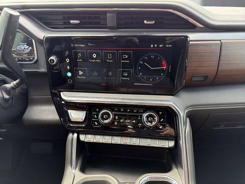 Certified 2025 GMC Sierra 2500 Denali Ultimate AWD/4WD image 18