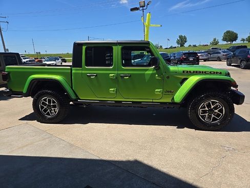 New 2025 Jeep Gladiator Rubicon w/ Safety Group image 12