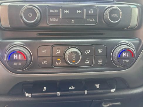 Used 2019 Chevrolet Silverado 2500 LT w/ LT Convenience Package image 33