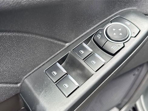 Used 2023 Ford Escape ST-Line image 20