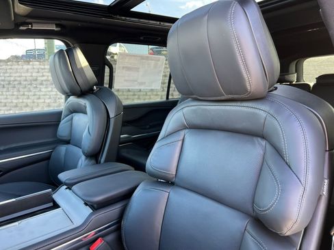 New 2026 Lincoln Navigator L Reserve w/ Jet Appearance Package image 14