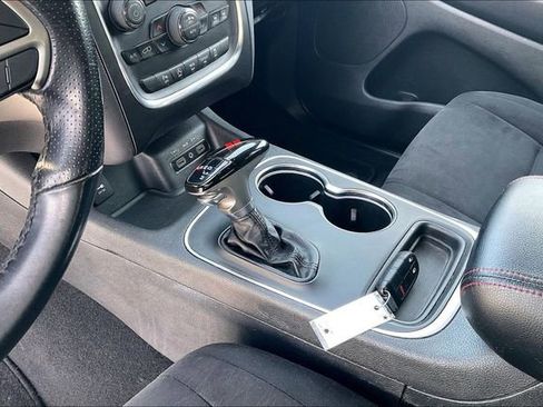 Used 2020 Dodge Durango SXT image 16