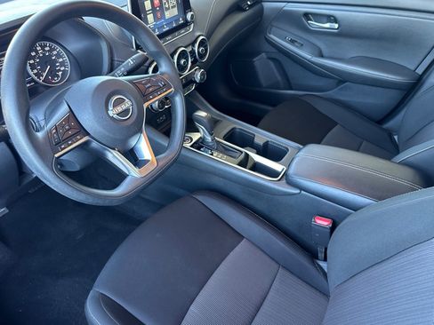 Used 2025 Nissan Sentra SV FWD image 4