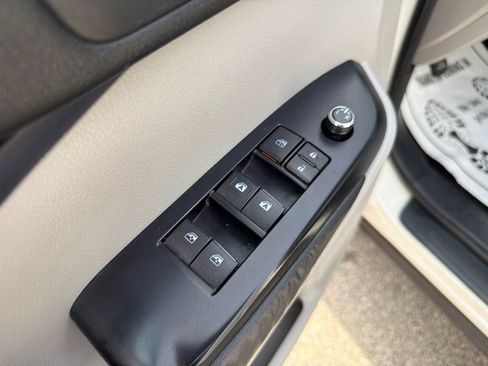 Used 2016 Toyota Highlander XLE AWD/4WD image 26