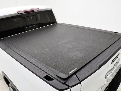 Used 2022 GMC Sierra 1500 Denali Ultimate image 16