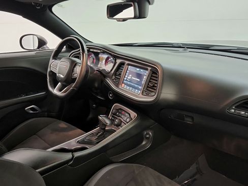 Used 2022 Dodge Challenger R/T Scat Pack RWD image 25