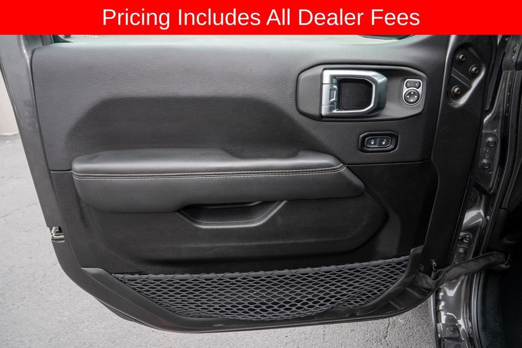 Used 2023 Jeep Gladiator Overland AWD/4WD image 11