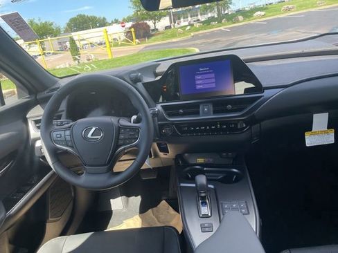 New 2026 Lexus UX 300h AWD image 19