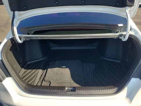 Certified 2023 Honda Accord EX image 8