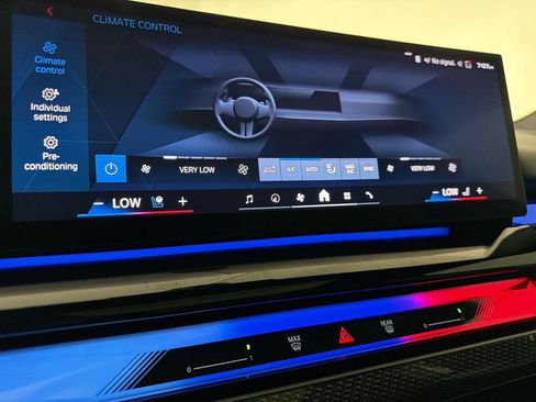 Used 2025 BMW M5 w/ Executive Package AWD/4WD image 18