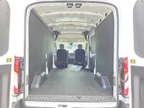 New 2026 Ford Transit 250 148 Medium Roof w/ Load Area Protection Package RWD image 11