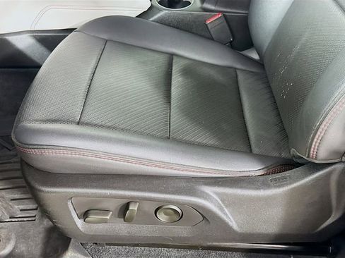 Used 2024 GMC Canyon AT4X image 23