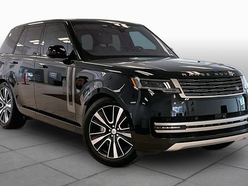 Used 2023 Land Rover Range Rover SE AWD/4WD image 2