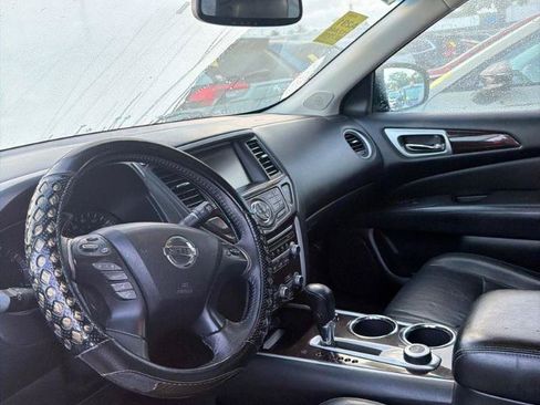 Used 2013 Nissan Pathfinder Platinum w/ Platinum Premium Pkg AWD/4WD image 9
