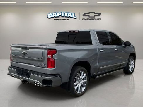 Used 2025 Chevrolet Silverado 1500 High Country image 5