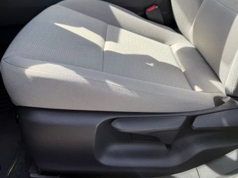 Certified 2023 Toyota Prius LE FWD image 16