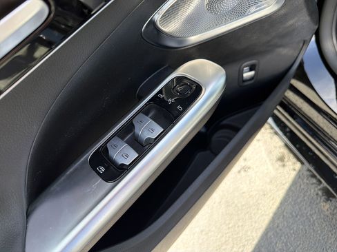 Used 2024 Mercedes-Benz C 300 4MATIC Sedan image 18