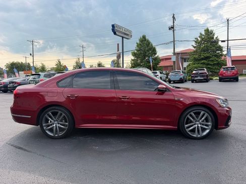 Used 2018 Volkswagen Passat 2.0T R-Line FWD image 4