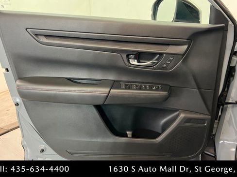 Used 2025 Honda CR-V Sport-L image 14