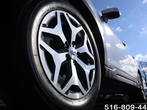 Used 2023 Subaru Forester Premium image 10