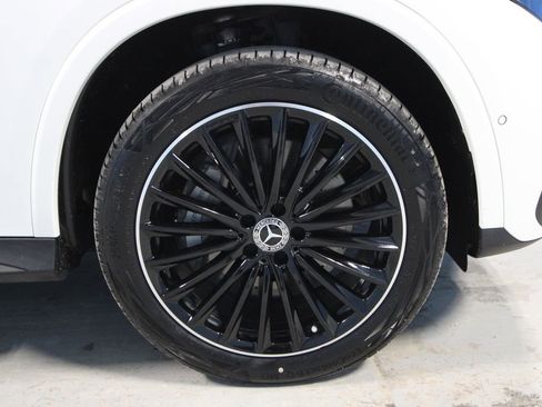 Used 2023 Mercedes-Benz GLC 300 image 34