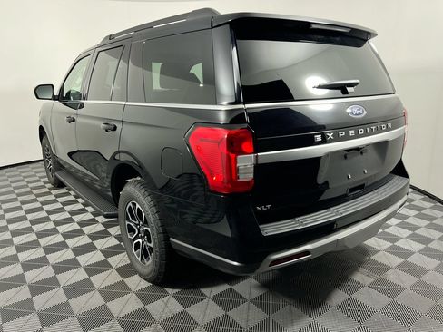 Used 2024 Ford Expedition XLT AWD/4WD image 5