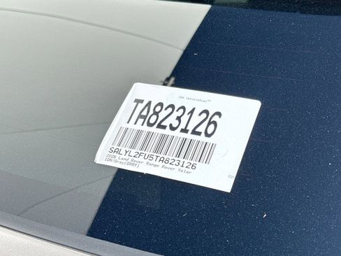 Certified 2026 Land Rover Range Rover Velar Dynamic SE AWD/4WD image 35