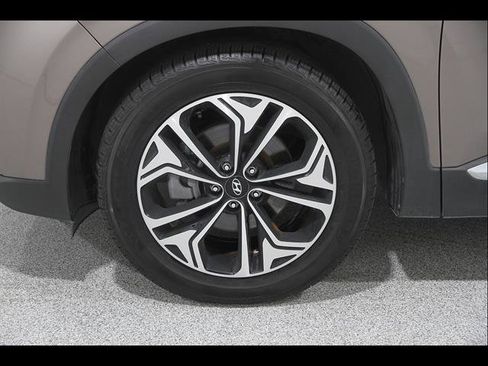 Used 2019 Hyundai Santa Fe FWD image 22