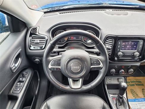 Used 2018 Jeep Compass Altitude image 22