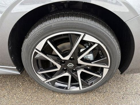 New 2025 Nissan Sentra SR w/ SR Premium Package image 14