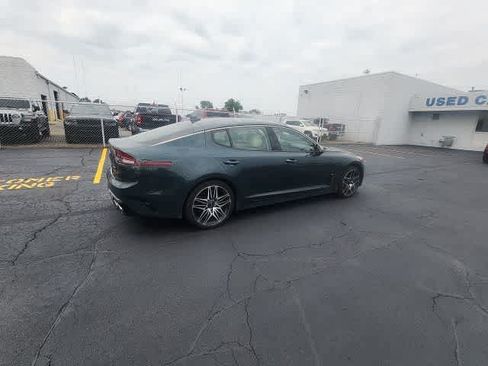 Used 2022 Kia Stinger GT2 AWD/4WD image 12
