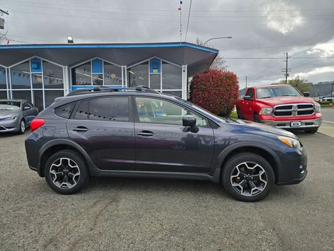 Used 2013 Subaru Crosstrek 2.0i Limited w/ Popular Pkg 2 AWD/4WD image 8