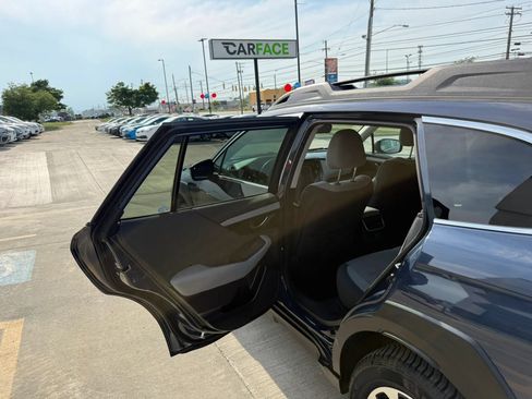 Used 2024 Subaru Outback Premium AWD/4WD image 19