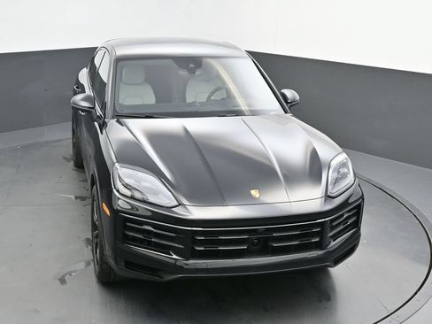 Used 2026 Porsche Cayenne Coupe AWD/4WD image 30